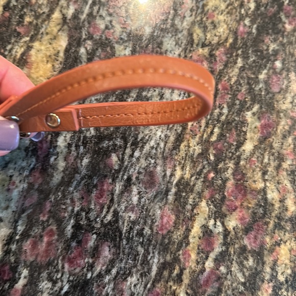 Spartina wristlet in blue and green floral. No tears no stains. 8” x 4.5” - Picture 6 of 8